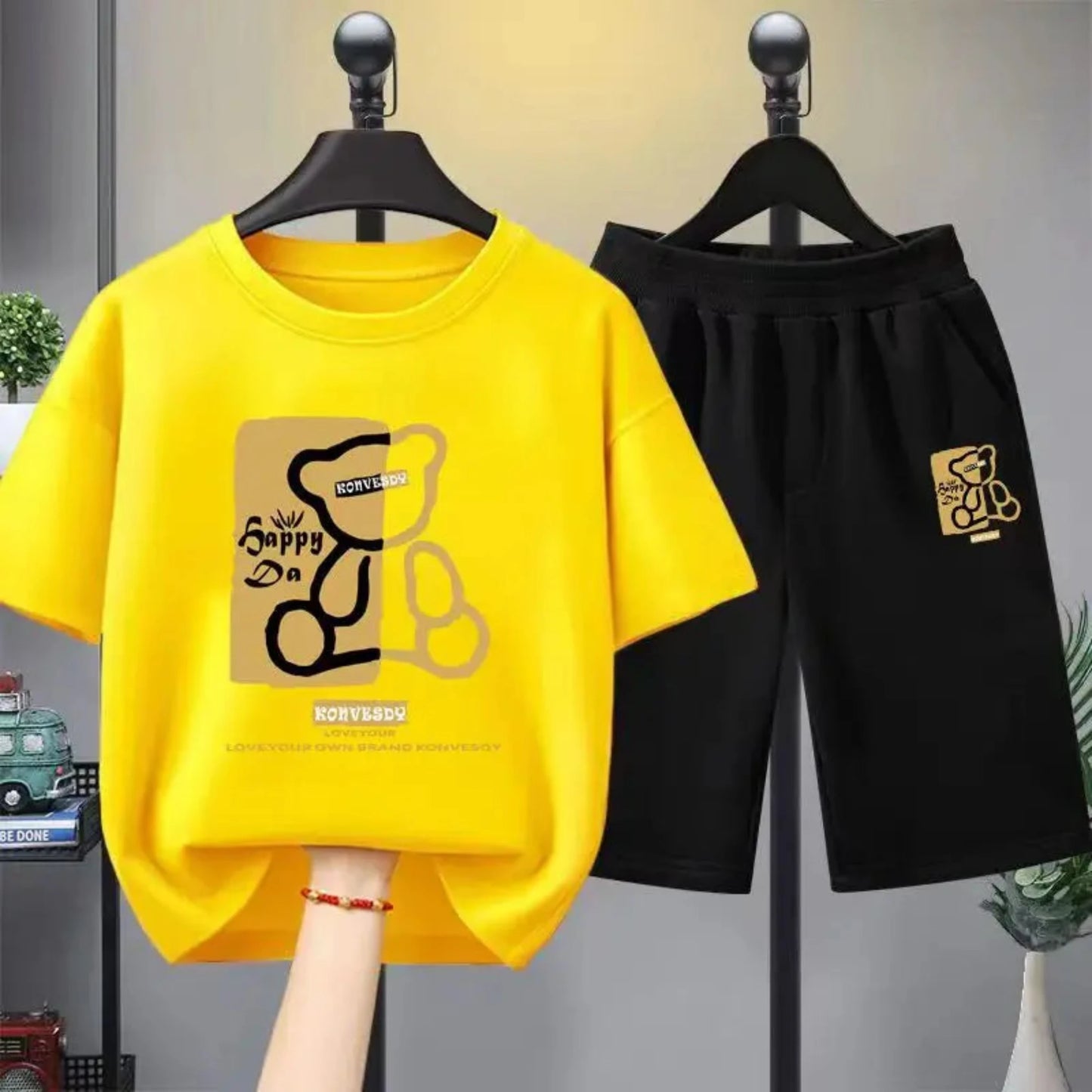 Cartoon T-Shirt and Shorts - Babytopia32