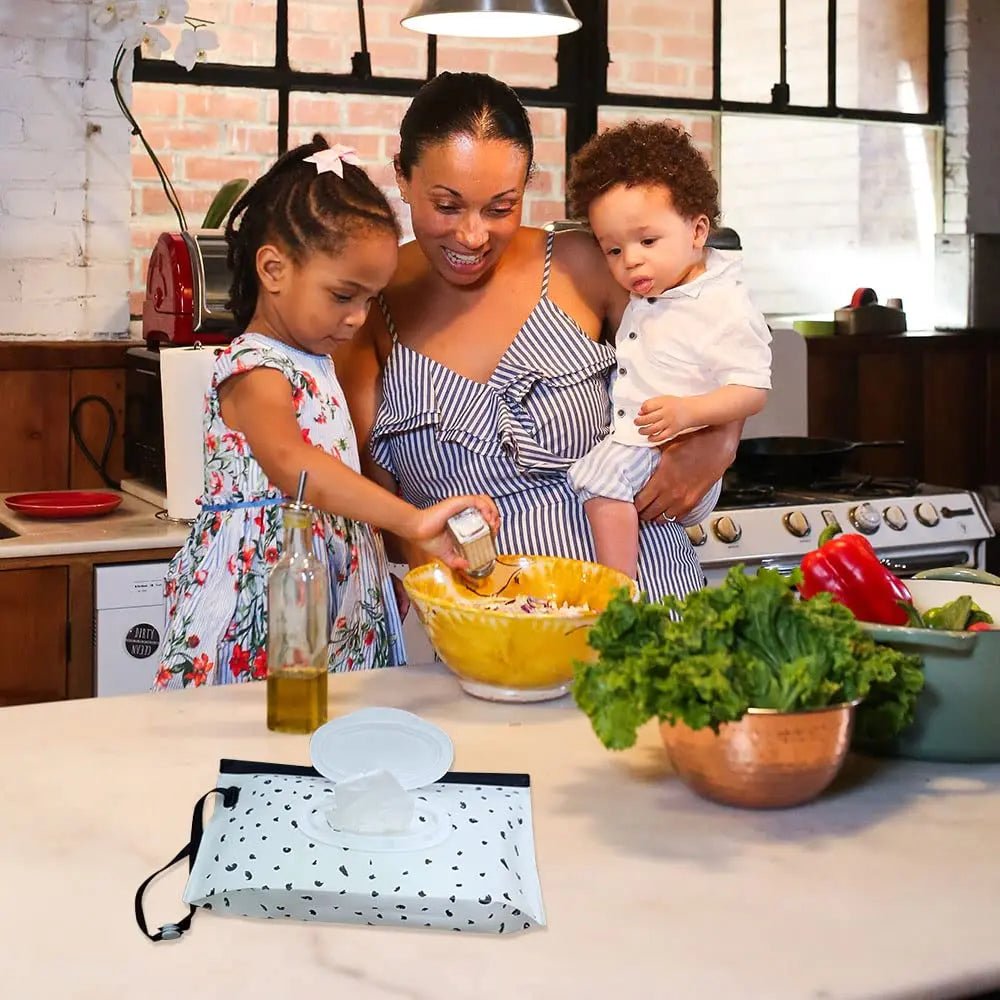 Refillable Baby Wipe & Tissue Storage Bag — Portable Wet Wipes Holder for Stroller, Travel & Outdoor Use - Babytopia32